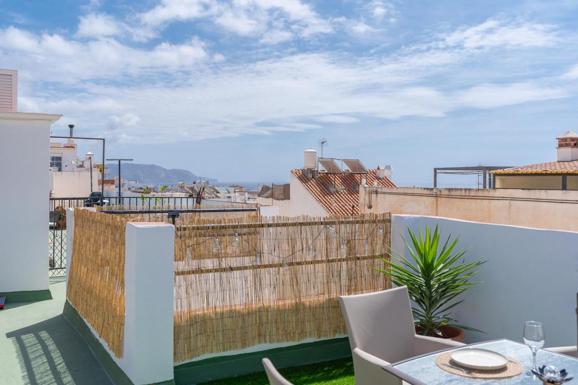 Apartamento Serendipia เนร์คา ภายนอก รูปภาพ